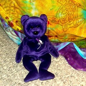 Perfect condition rare princess beanie baby collectable